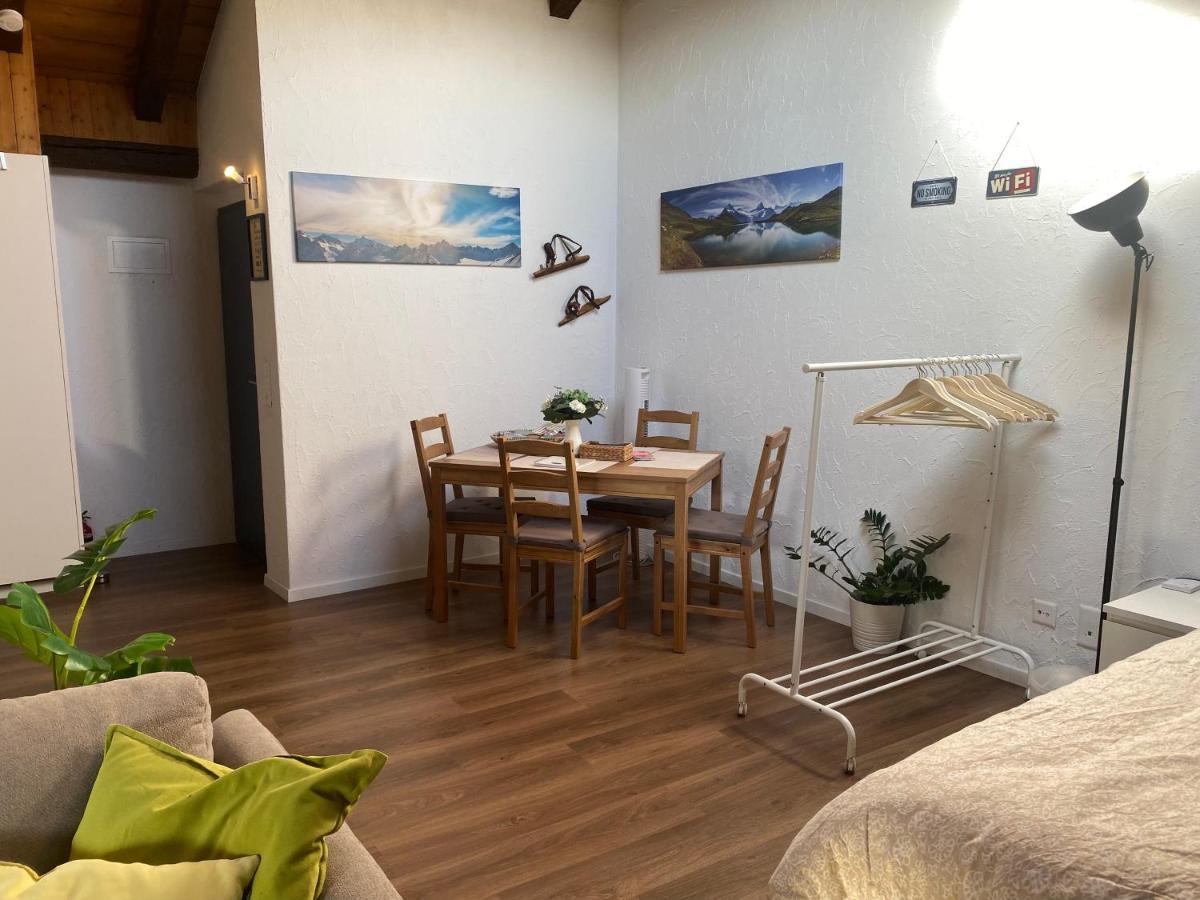 Dachwohnung In Der Mitte Von Laax-Dorf Экстерьер фото
